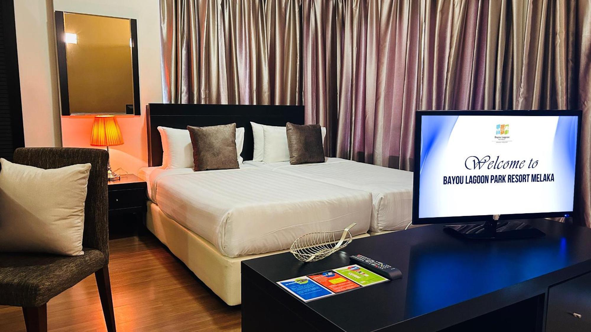 Bayou Lagoon Park Resort Malacca Kültér fotó
