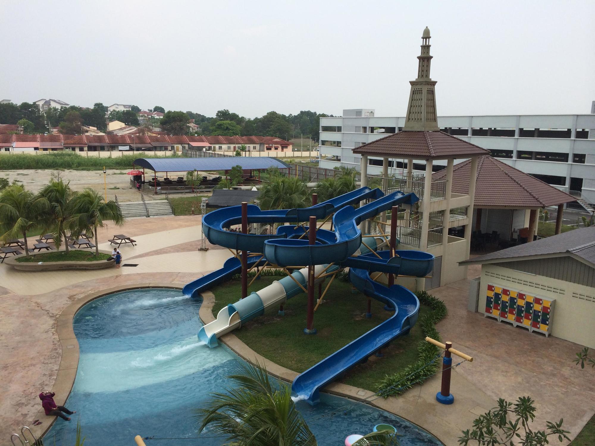 Bayou Lagoon Park Resort Malacca Kültér fotó