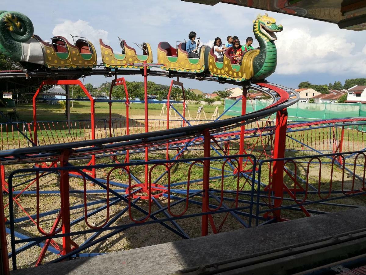 Bayou Lagoon Park Resort Malacca Kültér fotó